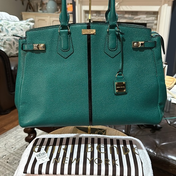 Authentic Henri Bendel Teal Caviar Leather Carlyle Tote w/Black Accent Stripe - Picture 5 of 17